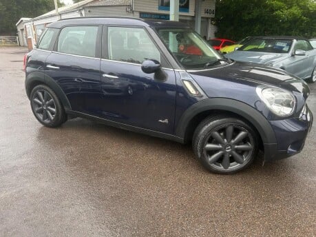 Mini Countryman COOPER SD ALL4 7
