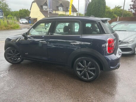 Mini Countryman COOPER SD ALL4 8