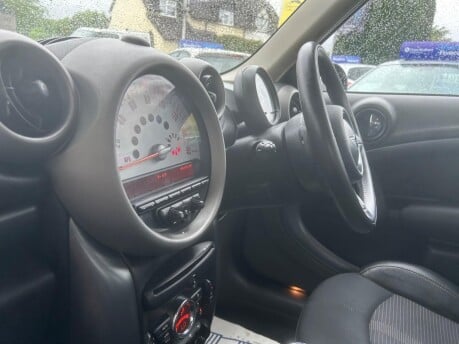 Mini Countryman COOPER SD ALL4 13