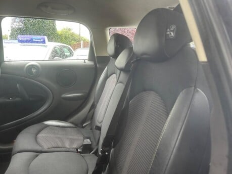 Mini Countryman COOPER SD ALL4 19