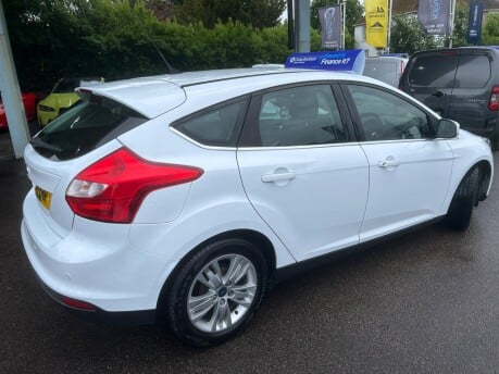 Ford Focus TITANIUM NAVIGATOR TDCI 15