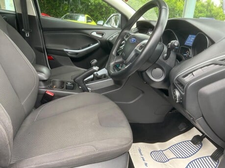 Ford Focus TITANIUM NAVIGATOR TDCI 17