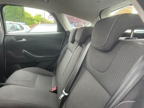 Ford Focus TITANIUM NAVIGATOR TDCI 22