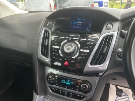 Ford Focus TITANIUM NAVIGATOR TDCI 25