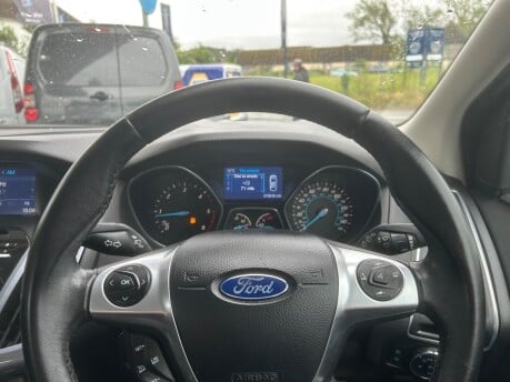 Ford Focus TITANIUM NAVIGATOR TDCI 30