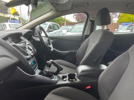 Ford Focus TITANIUM NAVIGATOR TDCI 32