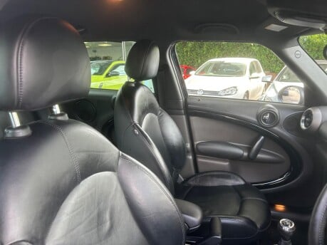 Mini Countryman COOPER 17