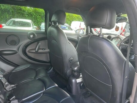 Mini Countryman COOPER 19