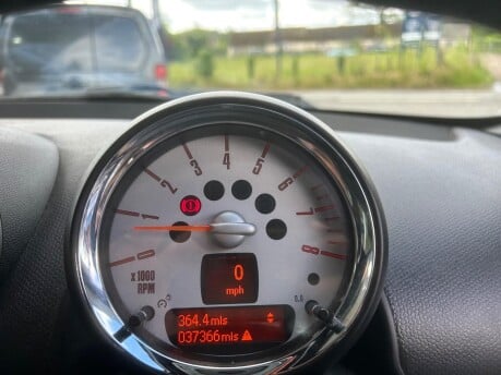 Mini Countryman COOPER 24