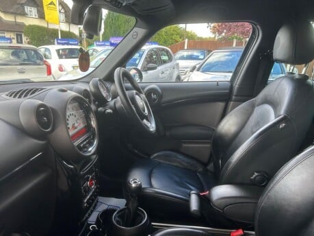 Mini Countryman COOPER 31