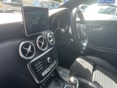 Mercedes-Benz A Class A 200 D AMG LINE PREMIUM 16