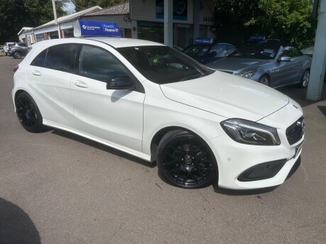 Mercedes-Benz A Class A 200 D AMG LINE PREMIUM 6
