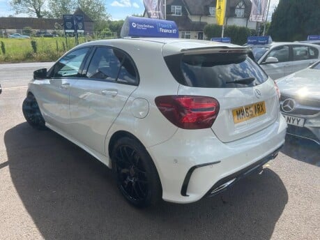 Mercedes-Benz A Class A 200 D AMG LINE PREMIUM 9