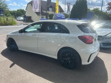 Mercedes-Benz A Class A 200 D AMG LINE PREMIUM 10