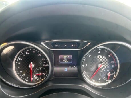 Mercedes-Benz A Class A 200 D AMG LINE PREMIUM 27