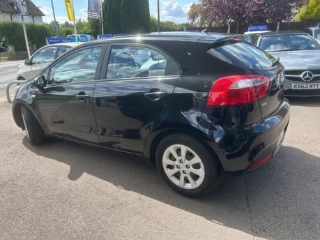 Kia Rio 1 7