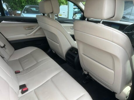 BMW 5 Series 525D SE 19