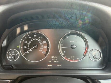 BMW 5 Series 525D SE 26