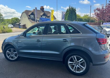 Audi Q3 TDI S LINE 4