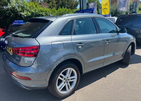 Audi Q3 TDI S LINE 7