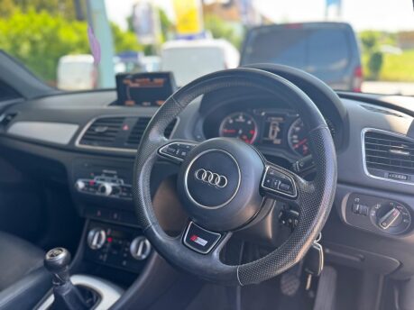 Audi Q3 TDI S LINE 28
