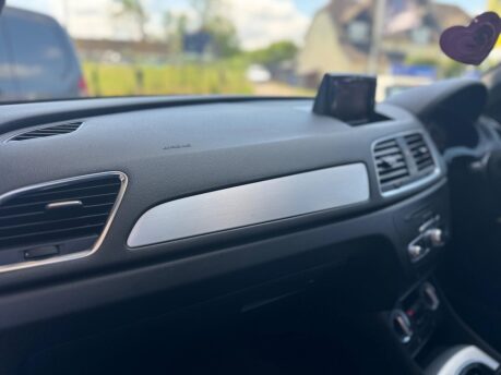 Audi Q3 TDI S LINE 32