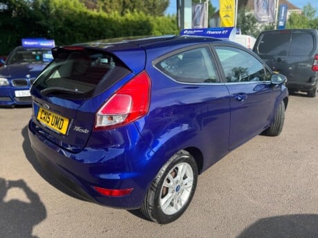 Ford Fiesta ZETEC 9