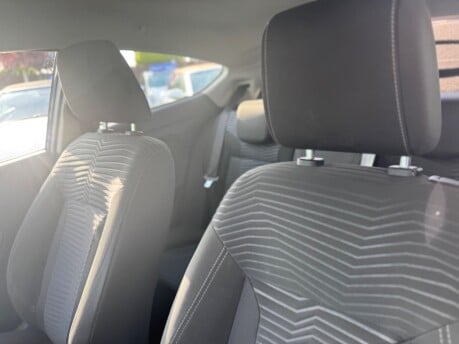 Ford Fiesta ZETEC 17