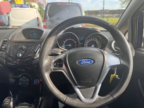 Ford Fiesta ZETEC 25