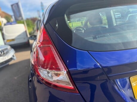 Ford Fiesta ZETEC 31