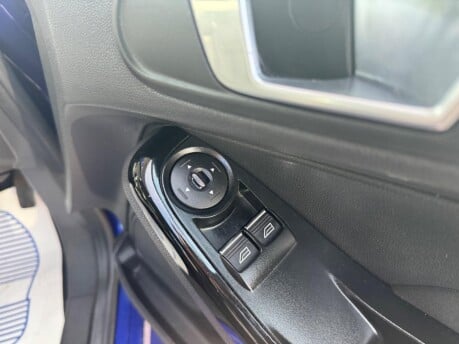 Ford Fiesta ZETEC 33