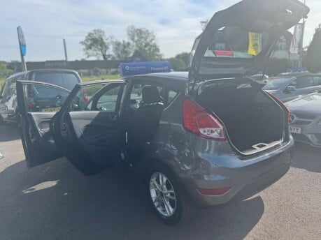 Ford Fiesta ZETEC 30