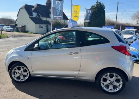 Ford Ka TITANIUM 4