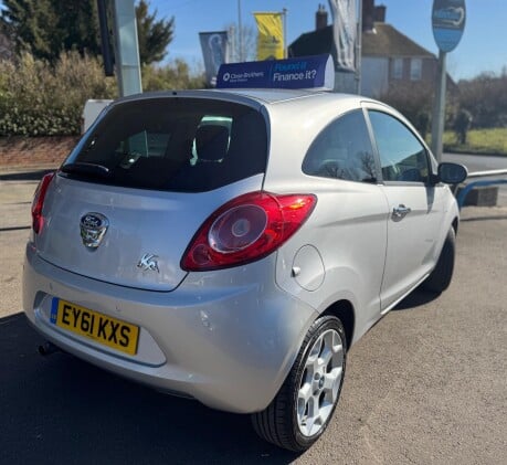Ford Ka TITANIUM 7