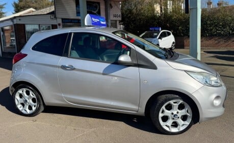 Ford Ka TITANIUM 8