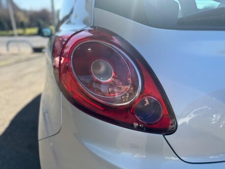 Ford Ka TITANIUM 12