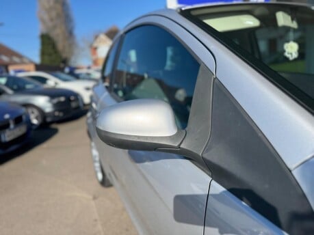 Ford Ka TITANIUM 13