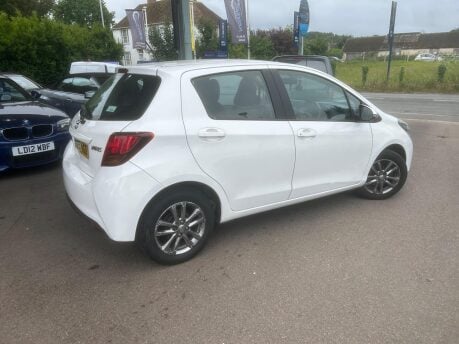 Toyota Yaris VVT-I ICON 5