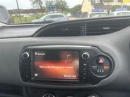 Toyota Yaris VVT-I ICON 11