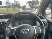 Toyota Yaris VVT-I ICON 12