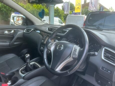 Nissan Qashqai DCI TEKNA 18