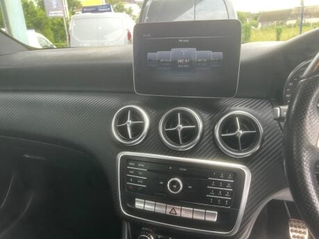 Mercedes-Benz A Class A 160 AMG LINE 27