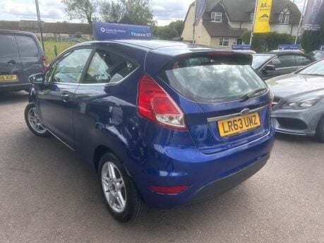 Ford Fiesta ZETEC 10