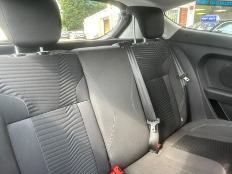 Ford Fiesta ZETEC 23