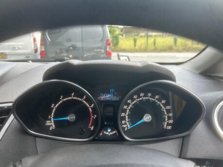 Ford Fiesta ZETEC 27