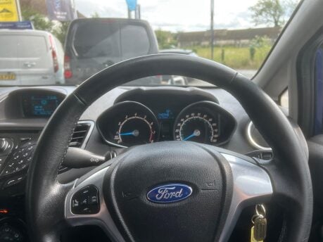 Ford Fiesta ZETEC 30
