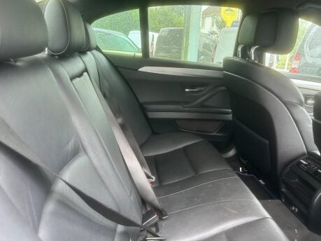 BMW 5 Series 520D M SPORT 10