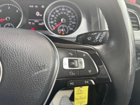 Volkswagen Golf SE NAVIGATION TDI BLUEMOTION TECHNOLOGY 23