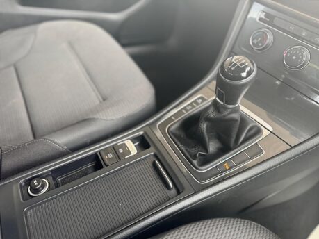Volkswagen Golf SE NAVIGATION TDI BLUEMOTION TECHNOLOGY 26
