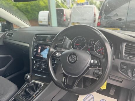 Volkswagen Golf SE NAVIGATION TDI BLUEMOTION TECHNOLOGY 29